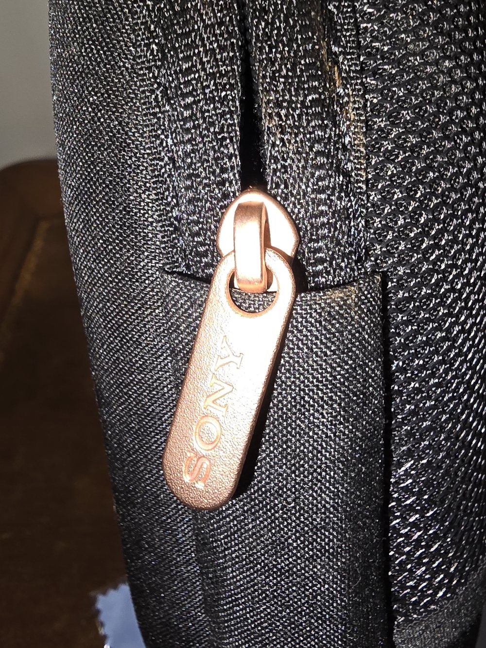 Official Sony WH-1000XM3 Headphone Case OEM Hard Case‎ + In-Flight Adapter - Picture 6 of 6